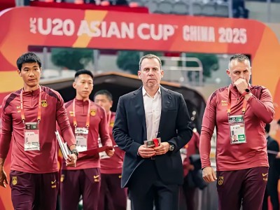 足总杯关键时刻再迎强敌；成都蓉城官宣签约；主帅态度：球迷炸锅；更衣室氛围转暖的简单介绍九游官方正版